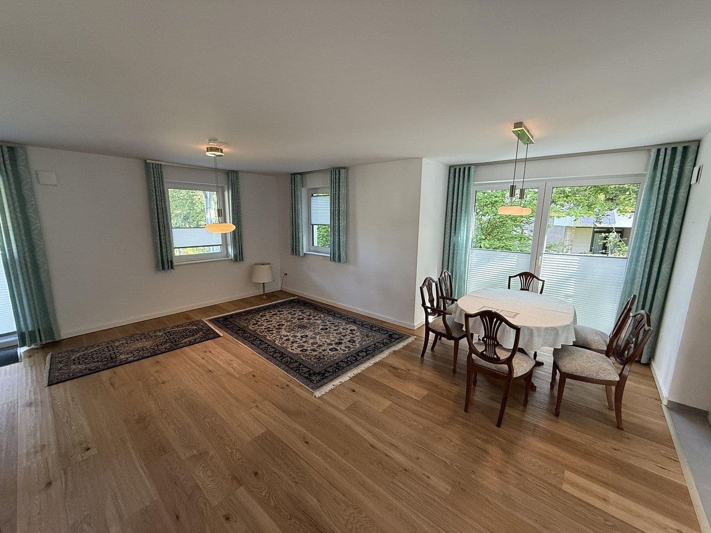 Prodej bytu 3+1 124 m², Oldenburg (Oldenburg), Dolní Sasko Prodej bytu 3+1 124 m², Oldenburg (Oldenburg), Dolní Sasko