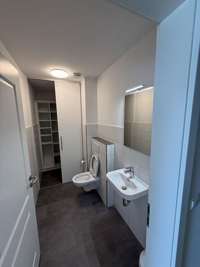Prodej bytu 3+1 124 m², Oldenburg (Oldenburg), Dolní Sasko Prodej bytu 3+1 124 m², Oldenburg (Oldenburg), Dolní Sasko