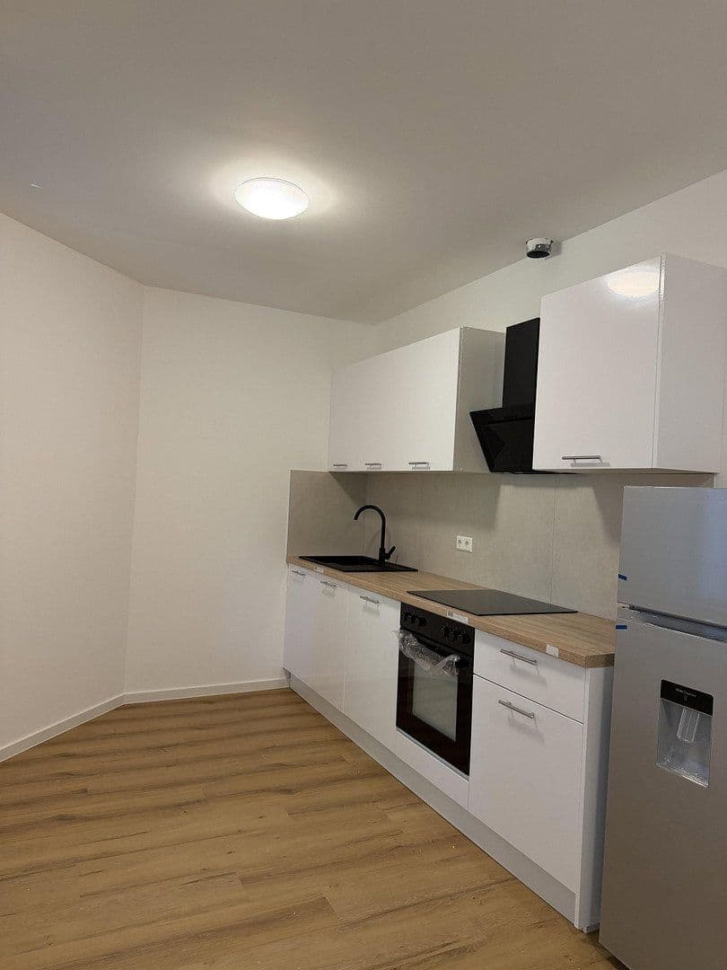 Pronájem bytu 2+1 45 m², Wormser Str.5, Grünstadt, Porýní-Falc Pronájem bytu 2+1 45 m², Wormser Str.5, Grünstadt, Porýní-Falc
