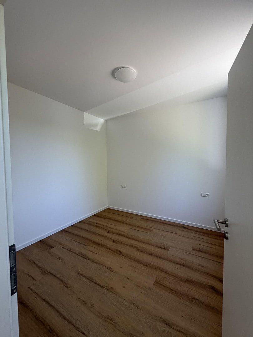 Pronájem bytu 2+1 45 m², Wormser Str.5, Grünstadt, Porýní-Falc Pronájem bytu 2+1 45 m², Wormser Str.5, Grünstadt, Porýní-Falc