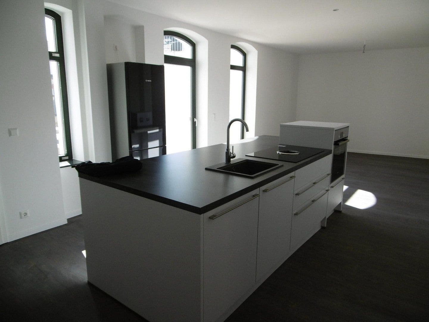 Pronájem bytu 2+1 95 m², Innere Plauensche Str.21, Cvikov, Sasko Pronájem bytu 2+1 95 m², Innere Plauensche Str.21, Cvikov, Sasko
