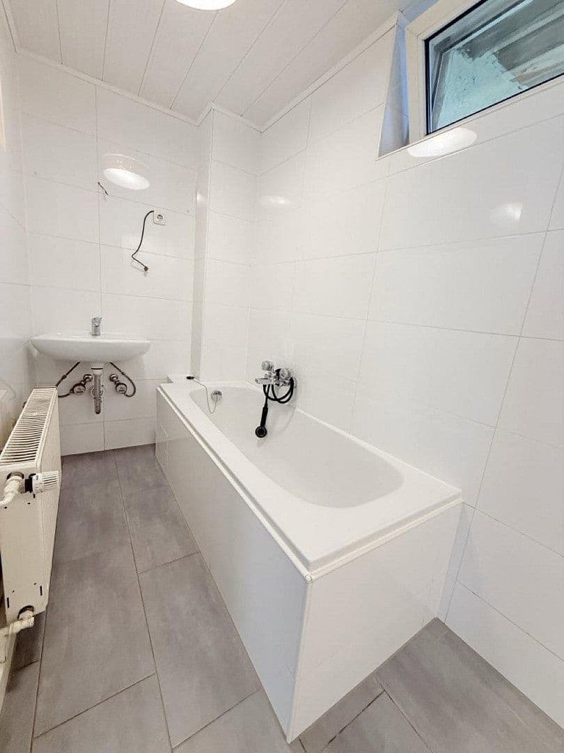Pronájem bytu 1+1 30 m², Nahestraße 18, Bad Kreuznach, Porýní-Falc Pronájem bytu 1+1 30 m², Nahestraße 18, Bad Kreuznach, Porýní-Falc