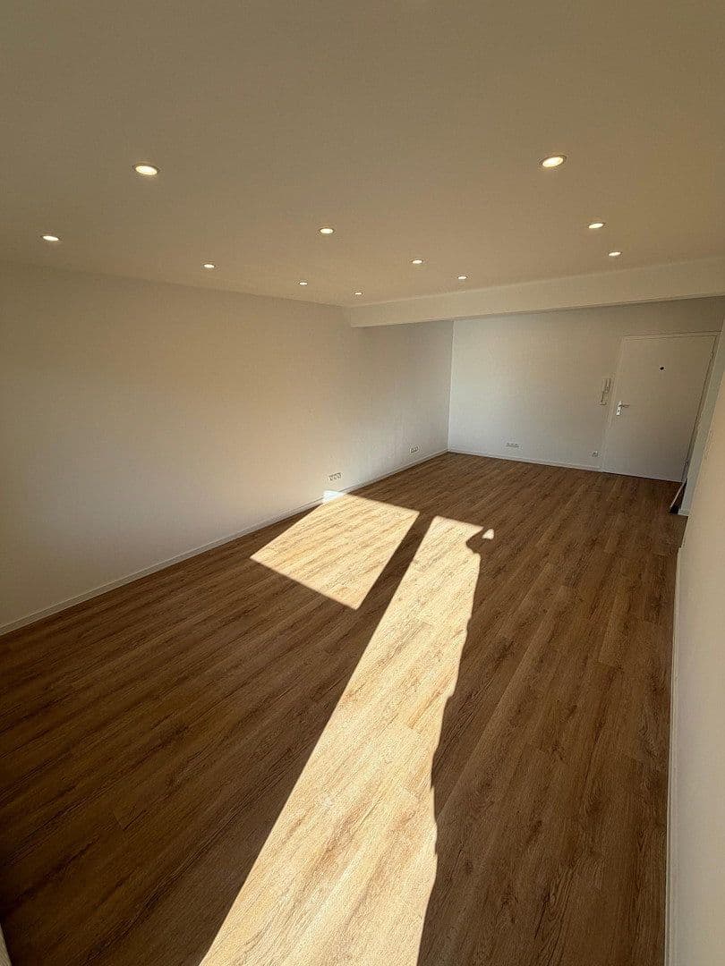 Prodej bytu 3+1 76 m², Breslauer Str. 25, Rheinbach, Severní Porýní-Vestfálsko Prodej bytu 3+1 76 m², Breslauer Str. 25, Rheinbach, Severní Porýní-Vestfálsko