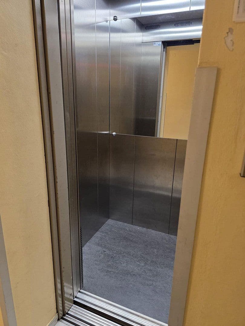 Prodej bytu 3+1 76 m², Breslauer Str. 25, Rheinbach, Severní Porýní-Vestfálsko Prodej bytu 3+1 76 m², Breslauer Str. 25, Rheinbach, Severní Porýní-Vestfálsko