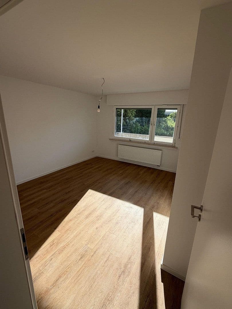 Prodej bytu 3+1 76 m², Breslauer Str. 25, Rheinbach, Severní Porýní-Vestfálsko Prodej bytu 3+1 76 m², Breslauer Str. 25, Rheinbach, Severní Porýní-Vestfálsko