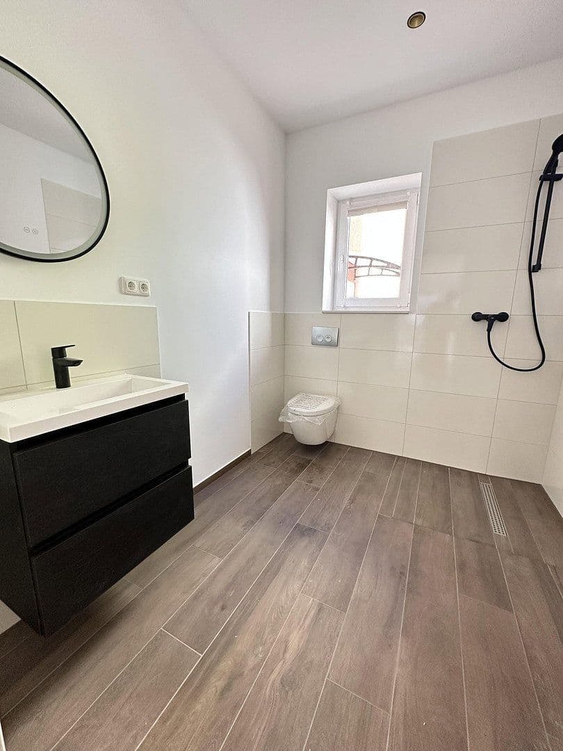 Prodej bytu 2+1 62 m², Bahnhofstr. 53, Bünde, Severní Porýní-Vestfálsko Prodej bytu 2+1 62 m², Bahnhofstr. 53, Bünde, Severní Porýní-Vestfálsko