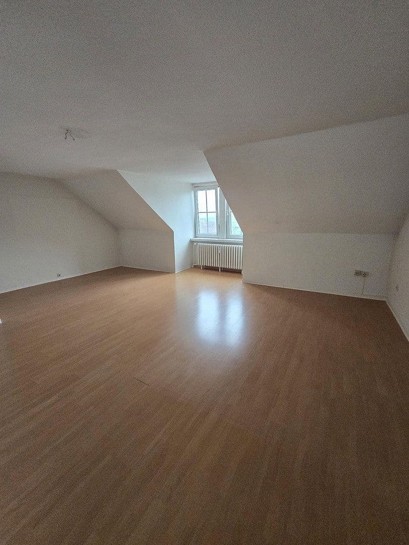 Pronájem bytu 3+1 64 m², Rudolf-Schick-Platz 6, Sanitz, Mecklenburg-Vorpommern Pronájem bytu 3+1 64 m², Rudolf-Schick-Platz 6, Sanitz, Mecklenburg-Vorpommern