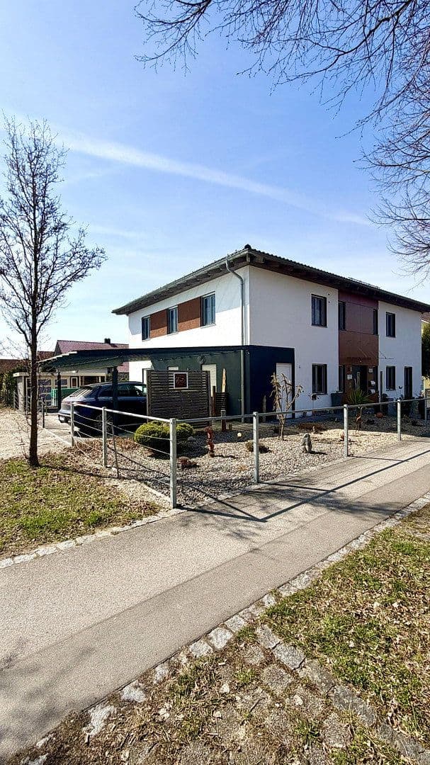 Prodej domu 265 m², pozemek 1.029 m², Osterhofen, Bavorsko Prodej domu 265 m², pozemek 1.029 m², Osterhofen, Bavorsko