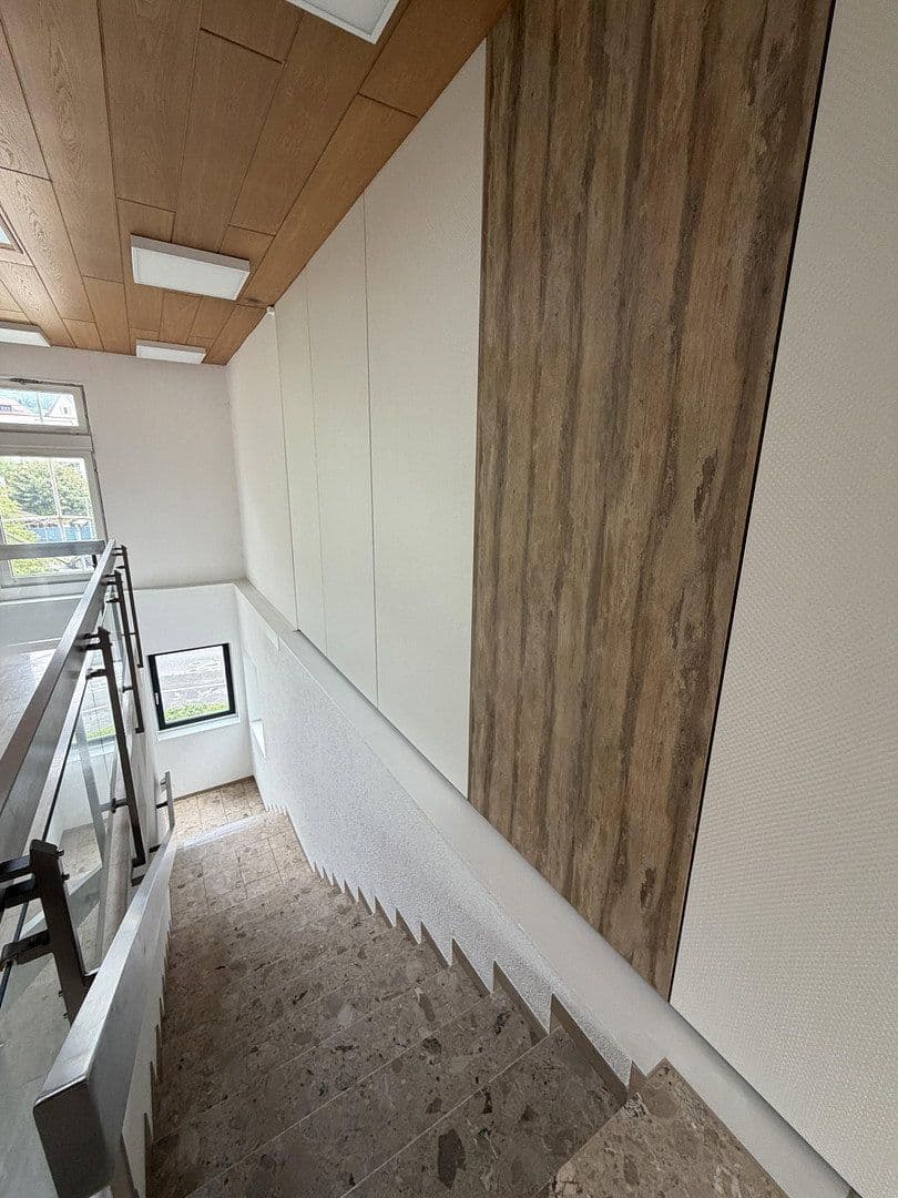 Pronájem nebytového prostoru 400 m², Esslingerstr.18, Altbach, Bádensko-Württembersko Pronájem nebytového prostoru 400 m², Esslingerstr.18, Altbach, Bádensko-Württembersko
