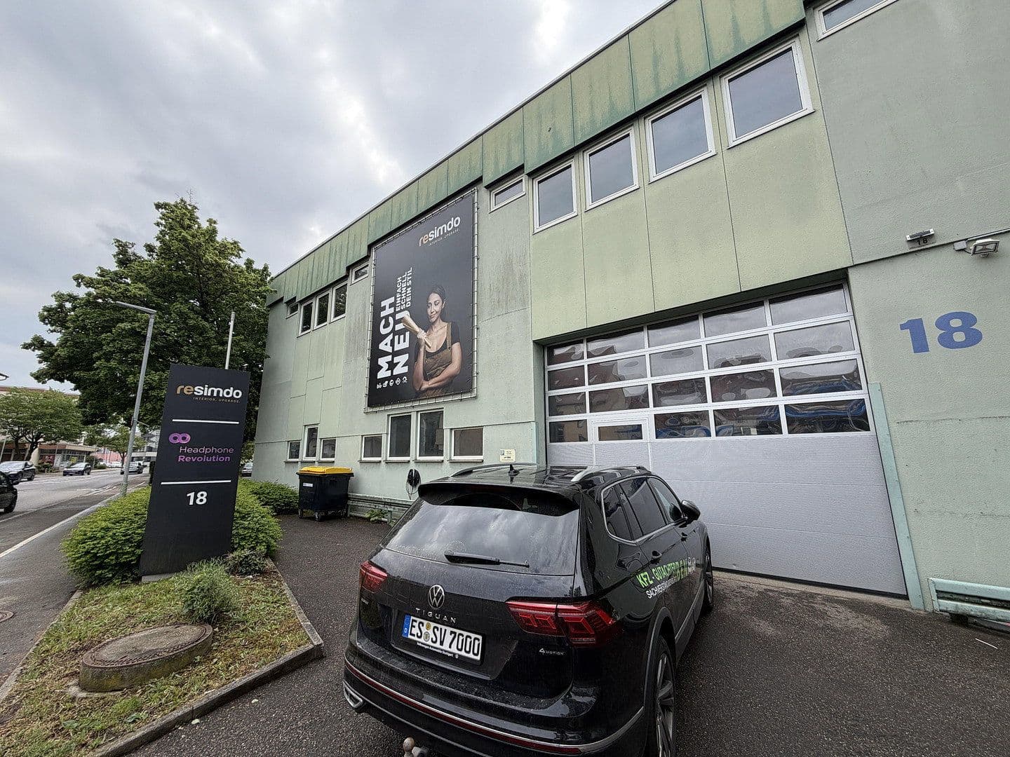 Pronájem nebytového prostoru 400 m², Esslingerstr.18, Altbach, Bádensko-Württembersko Pronájem nebytového prostoru 400 m², Esslingerstr.18, Altbach, Bádensko-Württembersko
