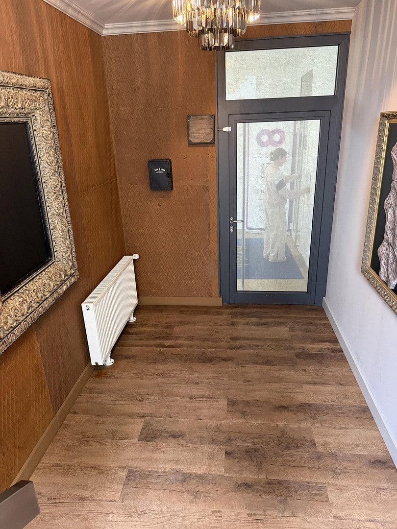 Pronájem nebytového prostoru 400 m², Esslingerstr.18, Altbach, Bádensko-Württembersko Pronájem nebytového prostoru 400 m², Esslingerstr.18, Altbach, Bádensko-Württembersko