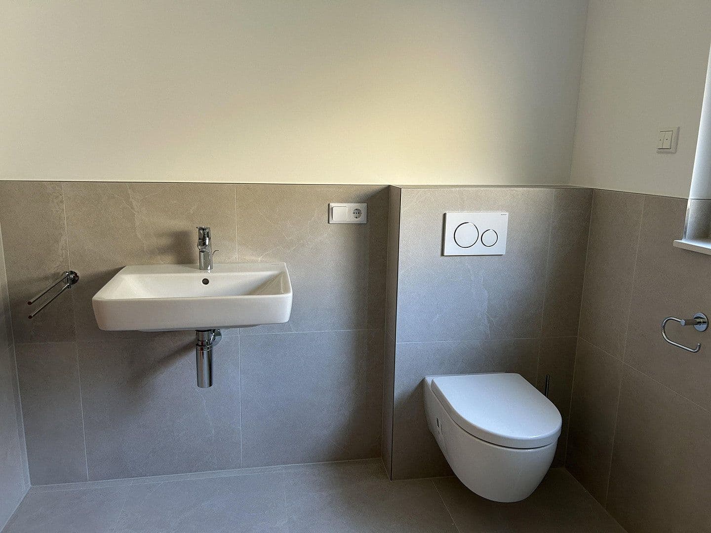 Pronájem bytu 3+1 82 m², Agnesstraße 25, Solingen, Severní Porýní-Vestfálsko Pronájem bytu 3+1 82 m², Agnesstraße 25, Solingen, Severní Porýní-Vestfálsko