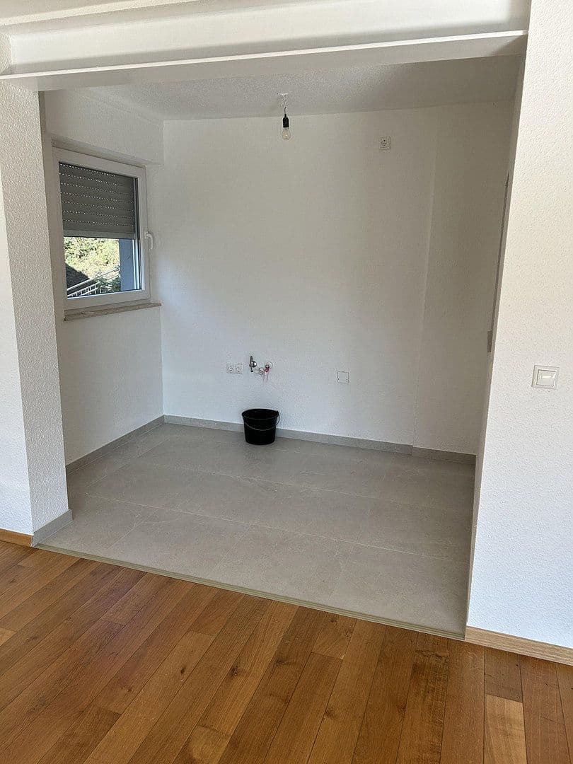 Pronájem bytu 3+1 82 m², Agnesstraße 25, Solingen, Severní Porýní-Vestfálsko Pronájem bytu 3+1 82 m², Agnesstraße 25, Solingen, Severní Porýní-Vestfálsko