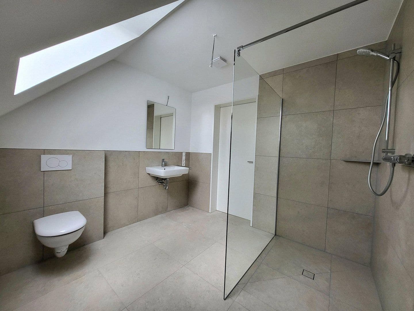 Pronájem bytu 3+1 90 m², Hermannstr. 12, Rheine, Severní Porýní-Vestfálsko Pronájem bytu 3+1 90 m², Hermannstr. 12, Rheine, Severní Porýní-Vestfálsko