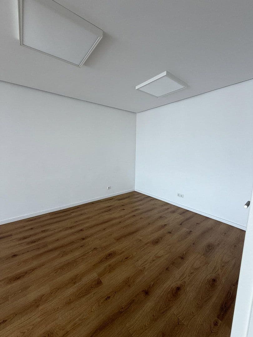 Pronájem kanceláře 98 m², Viktoriastr 45, Bochum, Severní Porýní-Vestfálsko Pronájem kanceláře 98 m², Viktoriastr 45, Bochum, Severní Porýní-Vestfálsko