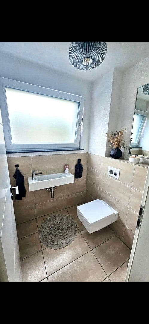 Prodej domu 183 m², pozemek 242 m², Rüdigerstr 33, Otterstadt, Porýní-Falc Prodej domu 183 m², pozemek 242 m², Rüdigerstr 33, Otterstadt, Porýní-Falc