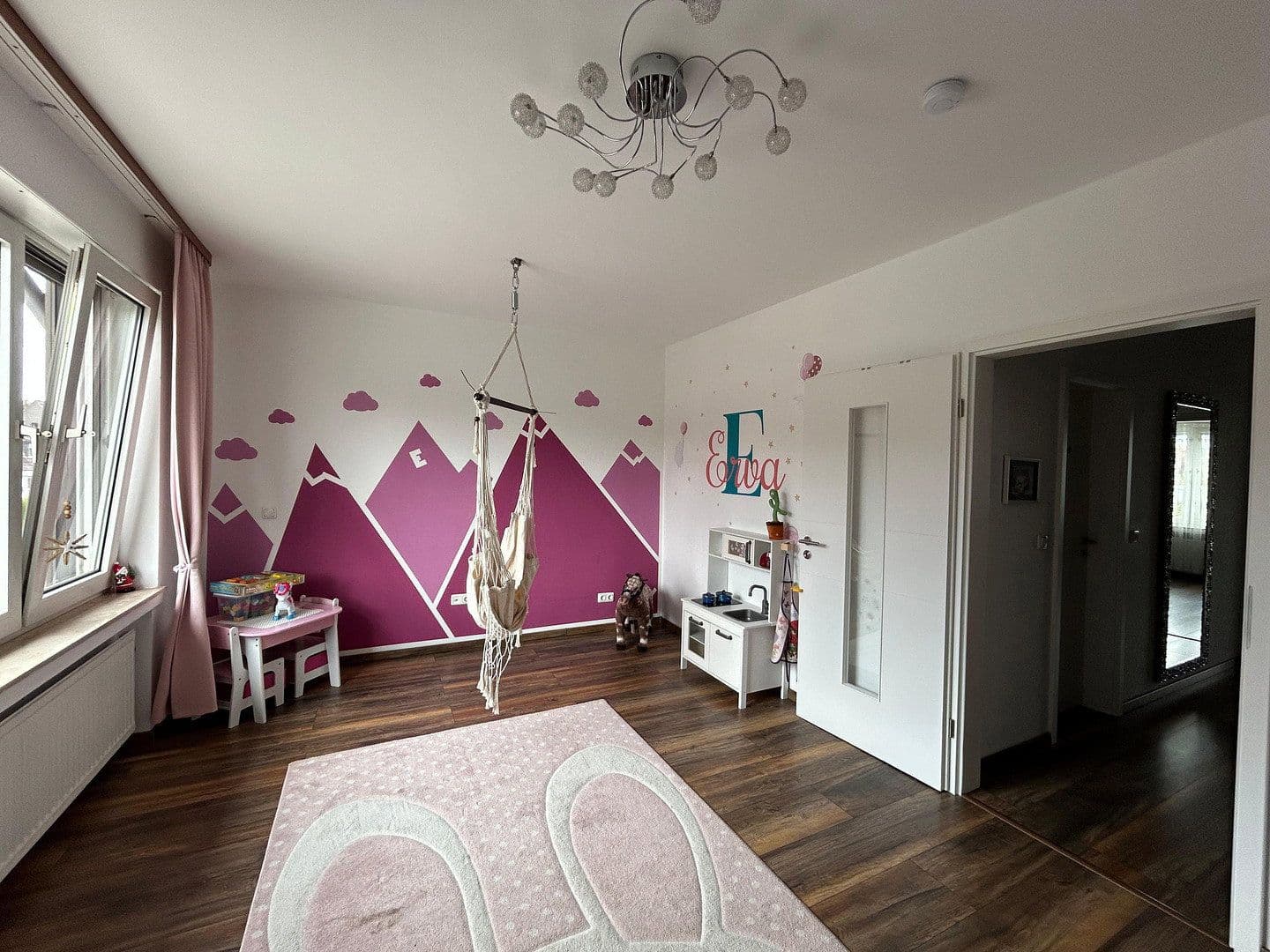Prodej domu 141 m², pozemek 251 m², Duisburg, Severní Porýní-Vestfálsko Prodej domu 141 m², pozemek 251 m², Duisburg, Severní Porýní-Vestfálsko