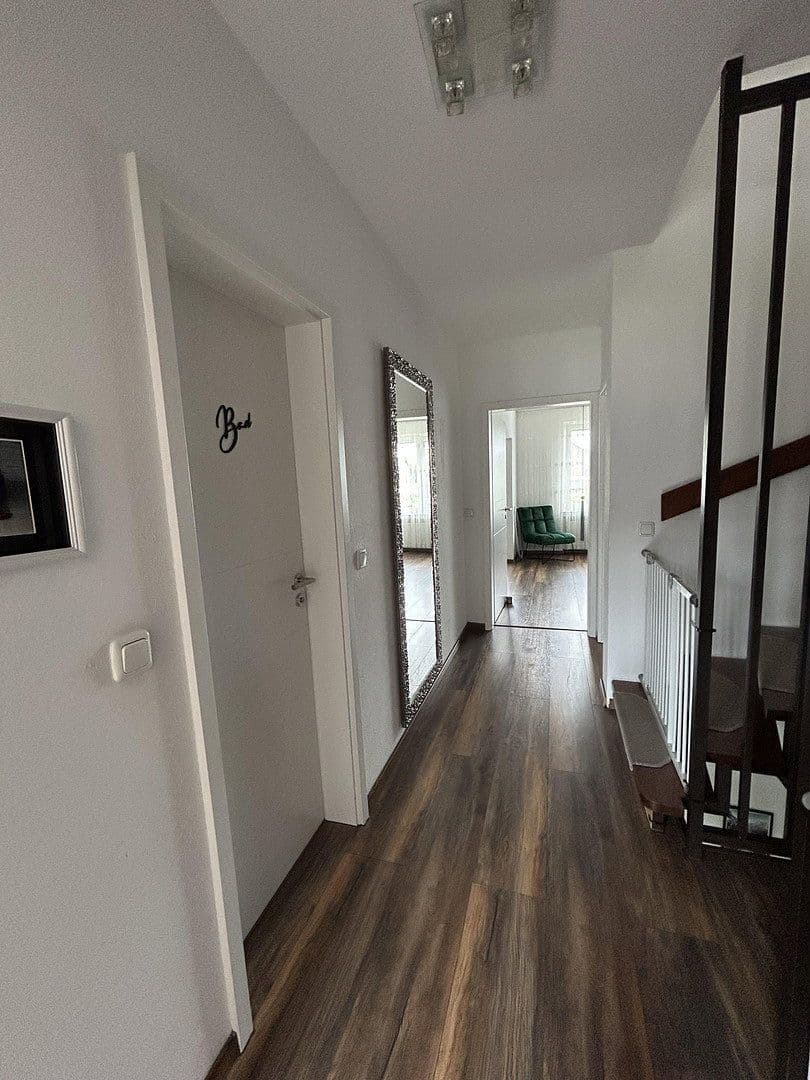 Prodej domu 141 m², pozemek 251 m², Duisburg, Severní Porýní-Vestfálsko Prodej domu 141 m², pozemek 251 m², Duisburg, Severní Porýní-Vestfálsko