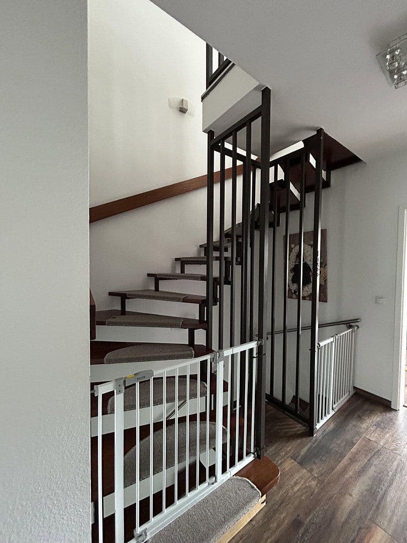 Prodej domu 141 m², pozemek 251 m², Duisburg, Severní Porýní-Vestfálsko Prodej domu 141 m², pozemek 251 m², Duisburg, Severní Porýní-Vestfálsko
