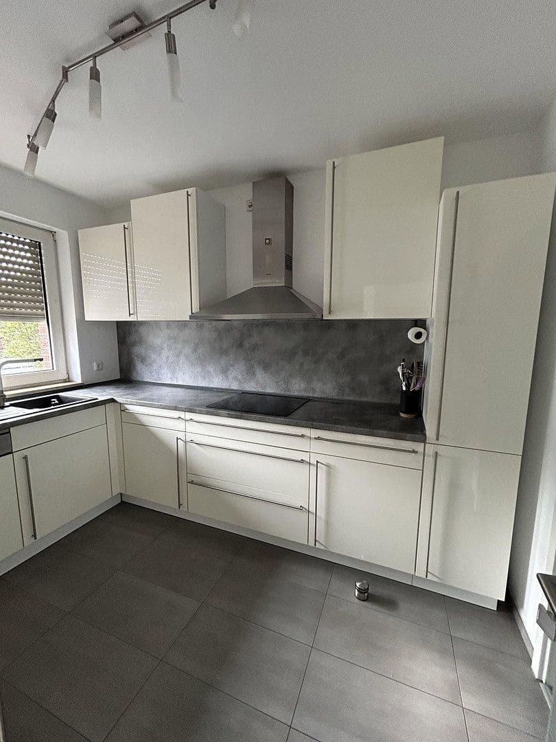 Prodej domu 141 m², pozemek 251 m², Duisburg, Severní Porýní-Vestfálsko Prodej domu 141 m², pozemek 251 m², Duisburg, Severní Porýní-Vestfálsko