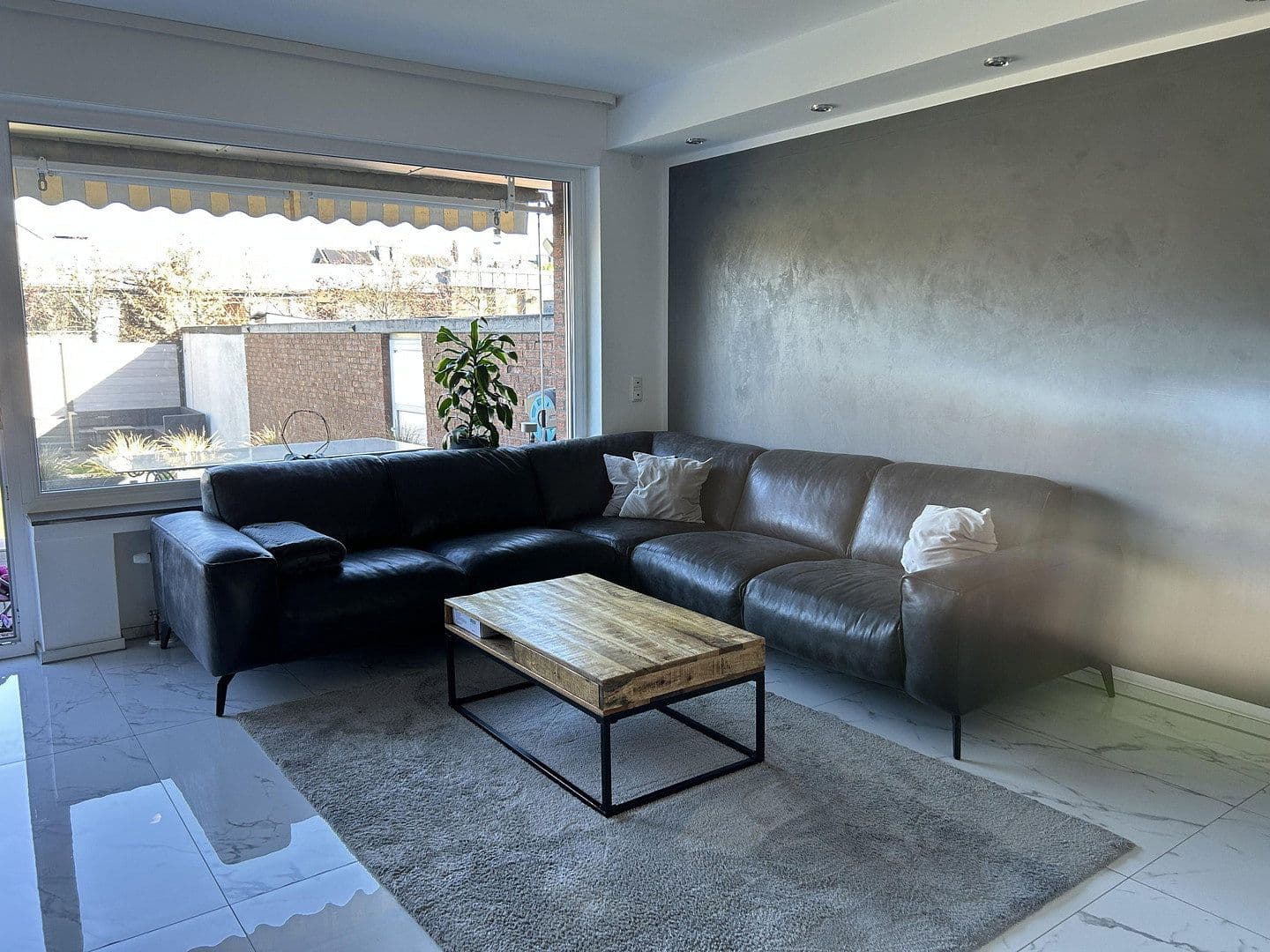 Prodej domu 141 m², pozemek 251 m², Duisburg, Severní Porýní-Vestfálsko Prodej domu 141 m², pozemek 251 m², Duisburg, Severní Porýní-Vestfálsko