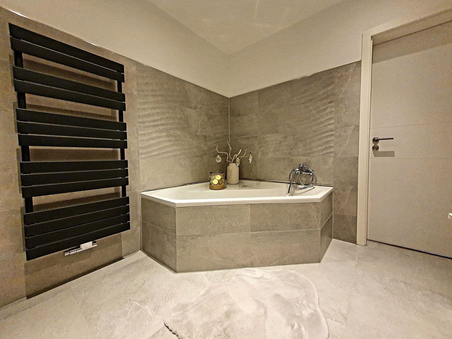 Prodej domu 141 m², pozemek 251 m², Duisburg, Severní Porýní-Vestfálsko Prodej domu 141 m², pozemek 251 m², Duisburg, Severní Porýní-Vestfálsko