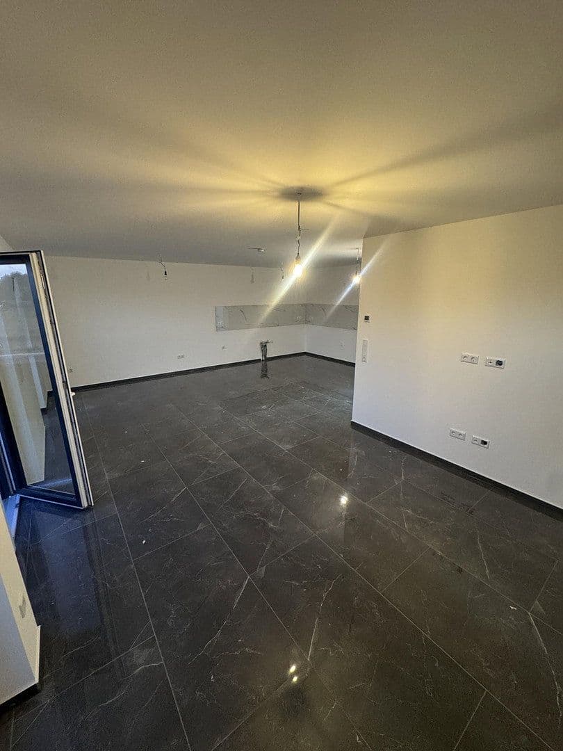 Pronájem bytu 4+1 94 m², Sternenstraße 5, Rodenbach, Hessen Pronájem bytu 4+1 94 m², Sternenstraße 5, Rodenbach, Hessen