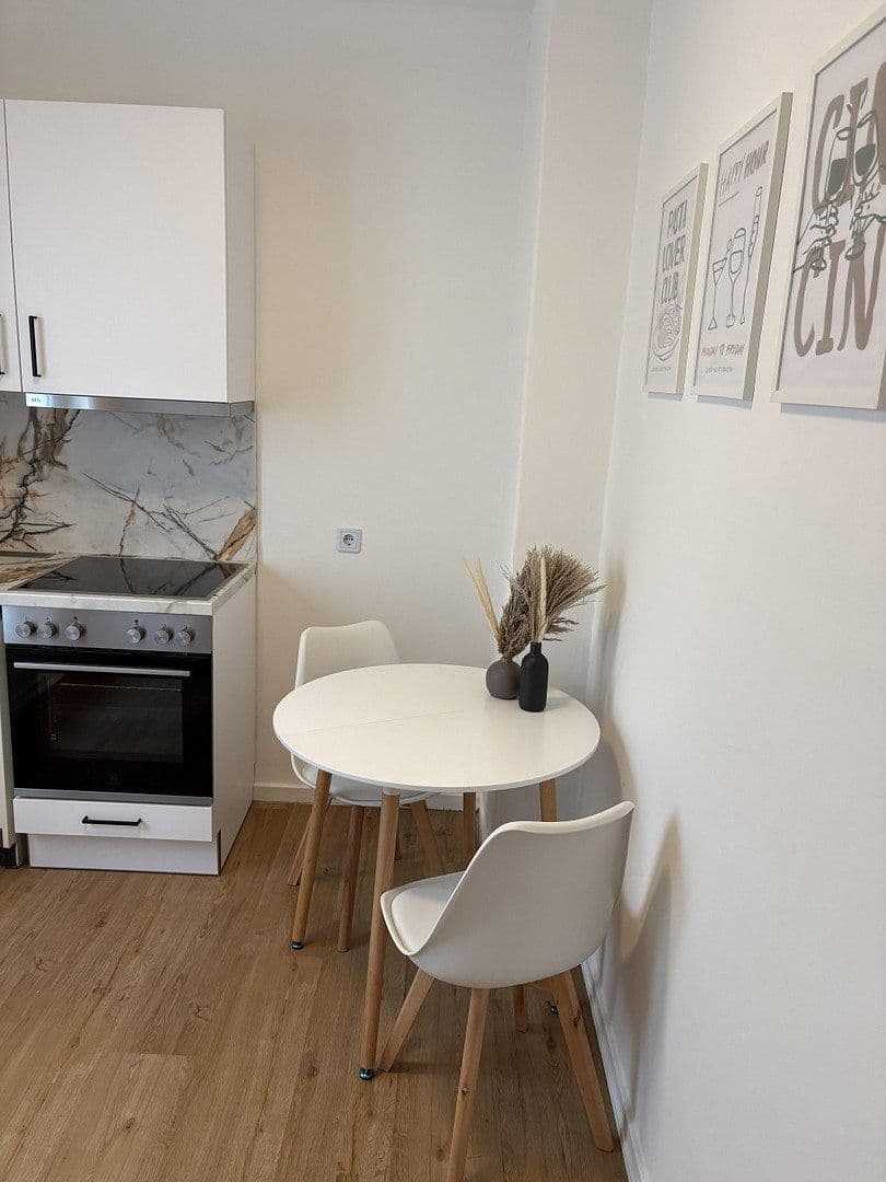 Pronájem bytu 1+kk 36 m², Lindenallee 36D, Hamburg, Hamburg Pronájem bytu 1+kk 36 m², Lindenallee 36D, Hamburg, Hamburg