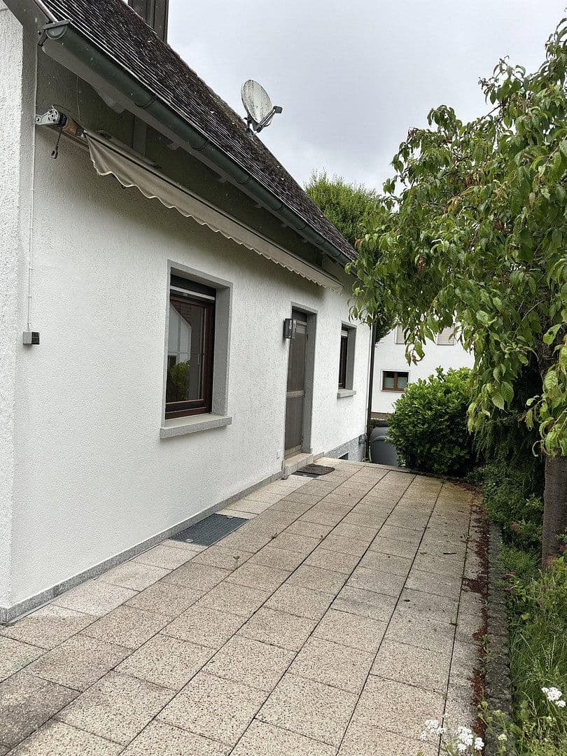 Prodej domu 120 m², pozemek 620 m², Bad Schussenried, Bádensko-Württembersko Prodej domu 120 m², pozemek 620 m², Bad Schussenried, Bádensko-Württembersko