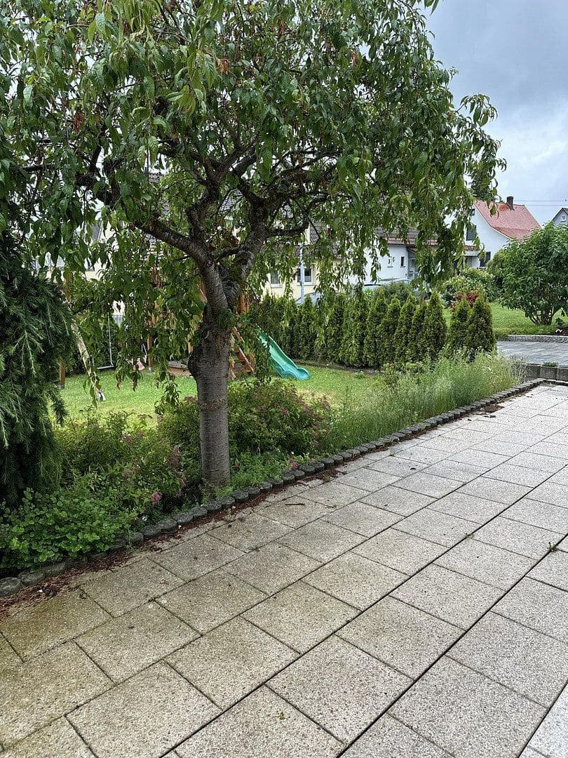 Prodej domu 120 m², pozemek 620 m², Bad Schussenried, Bádensko-Württembersko Prodej domu 120 m², pozemek 620 m², Bad Schussenried, Bádensko-Württembersko