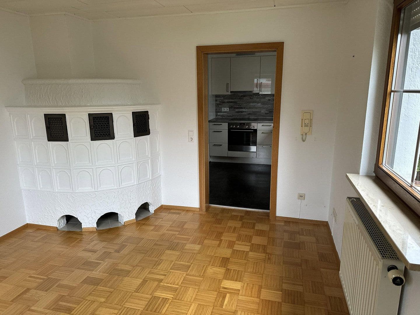 Prodej domu 120 m², pozemek 620 m², Bad Schussenried, Bádensko-Württembersko Prodej domu 120 m², pozemek 620 m², Bad Schussenried, Bádensko-Württembersko
