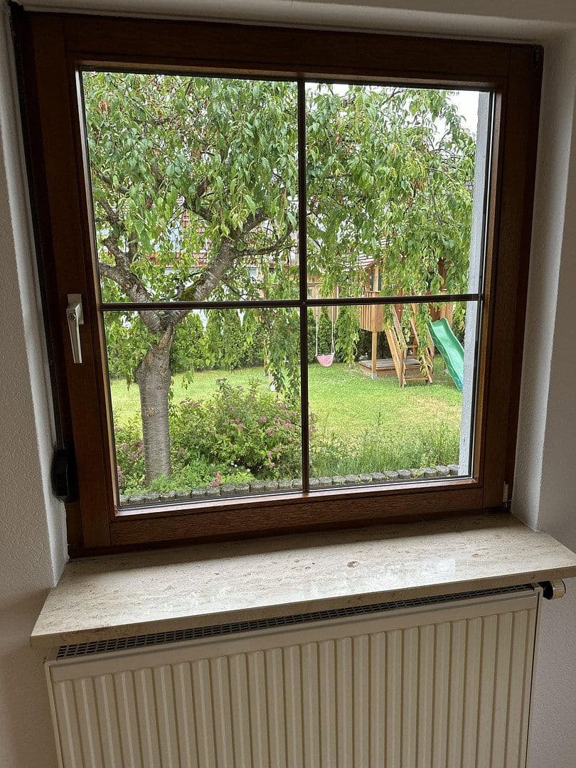 Prodej domu 120 m², pozemek 620 m², Bad Schussenried, Bádensko-Württembersko Prodej domu 120 m², pozemek 620 m², Bad Schussenried, Bádensko-Württembersko