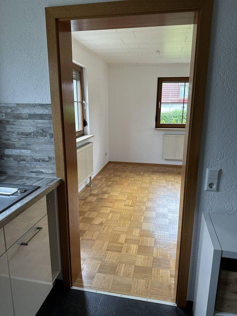 Prodej domu 120 m², pozemek 620 m², Bad Schussenried, Bádensko-Württembersko Prodej domu 120 m², pozemek 620 m², Bad Schussenried, Bádensko-Württembersko