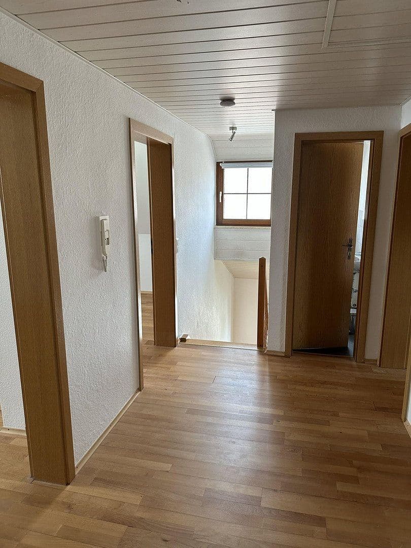 Prodej domu 120 m², pozemek 620 m², Bad Schussenried, Bádensko-Württembersko Prodej domu 120 m², pozemek 620 m², Bad Schussenried, Bádensko-Württembersko