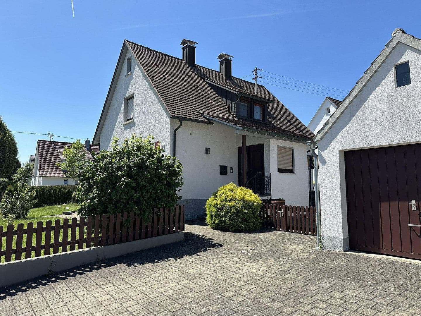 Prodej domu 120 m², pozemek 620 m², Bad Schussenried, Bádensko-Württembersko Prodej domu 120 m², pozemek 620 m², Bad Schussenried, Bádensko-Württembersko