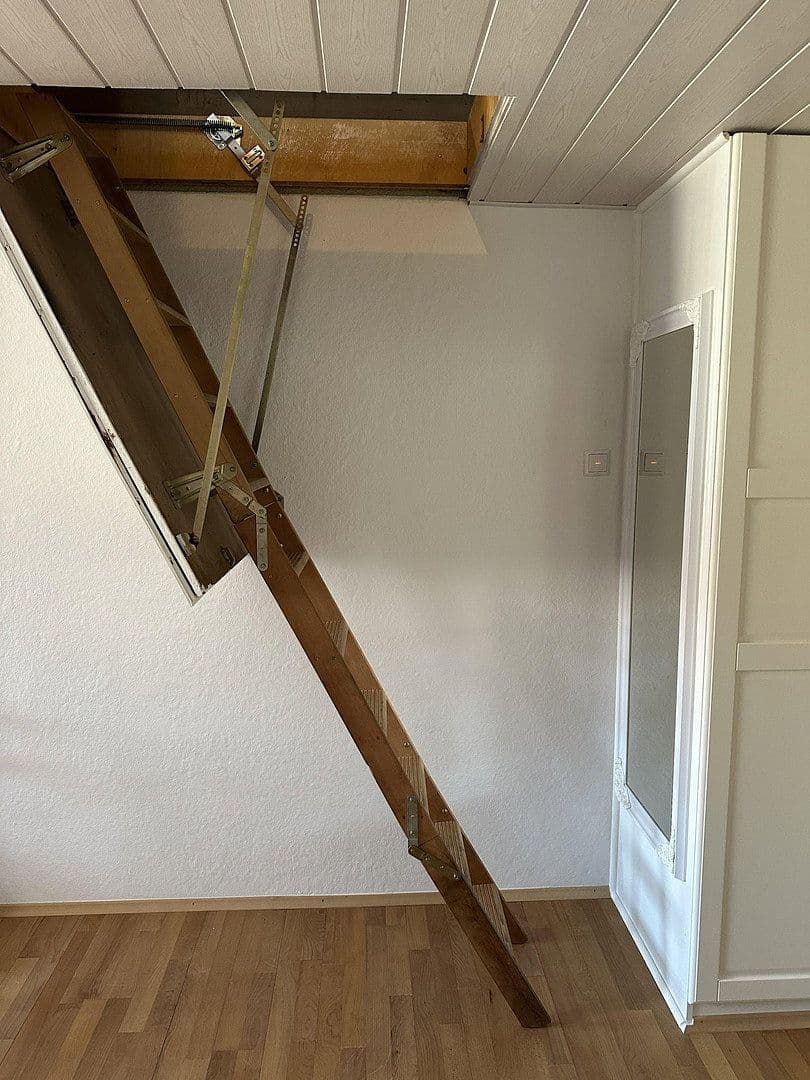 Prodej domu 120 m², pozemek 620 m², Bad Schussenried, Bádensko-Württembersko Prodej domu 120 m², pozemek 620 m², Bad Schussenried, Bádensko-Württembersko