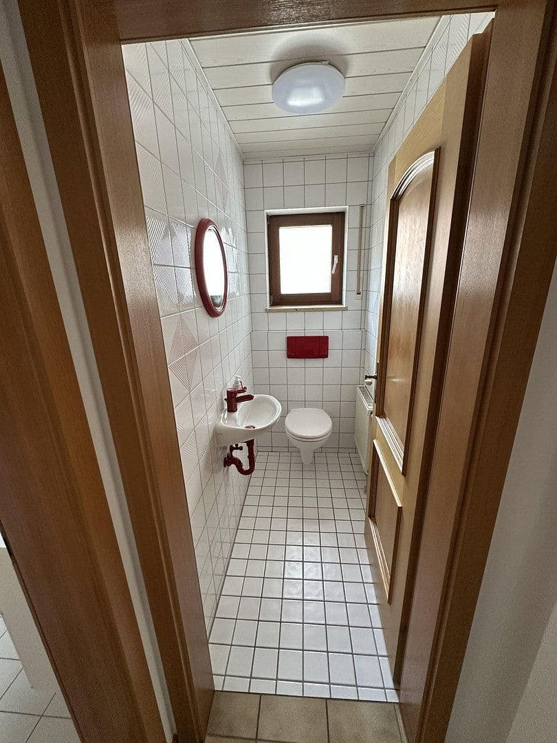 Prodej domu 120 m², pozemek 620 m², Bad Schussenried, Bádensko-Württembersko Prodej domu 120 m², pozemek 620 m², Bad Schussenried, Bádensko-Württembersko