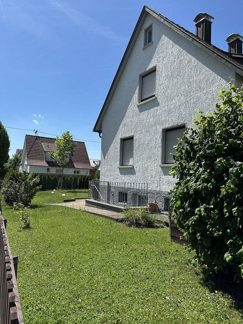Prodej domu 120 m², pozemek 620 m², Bad Schussenried, Bádensko-Württembersko Prodej domu 120 m², pozemek 620 m², Bad Schussenried, Bádensko-Württembersko
