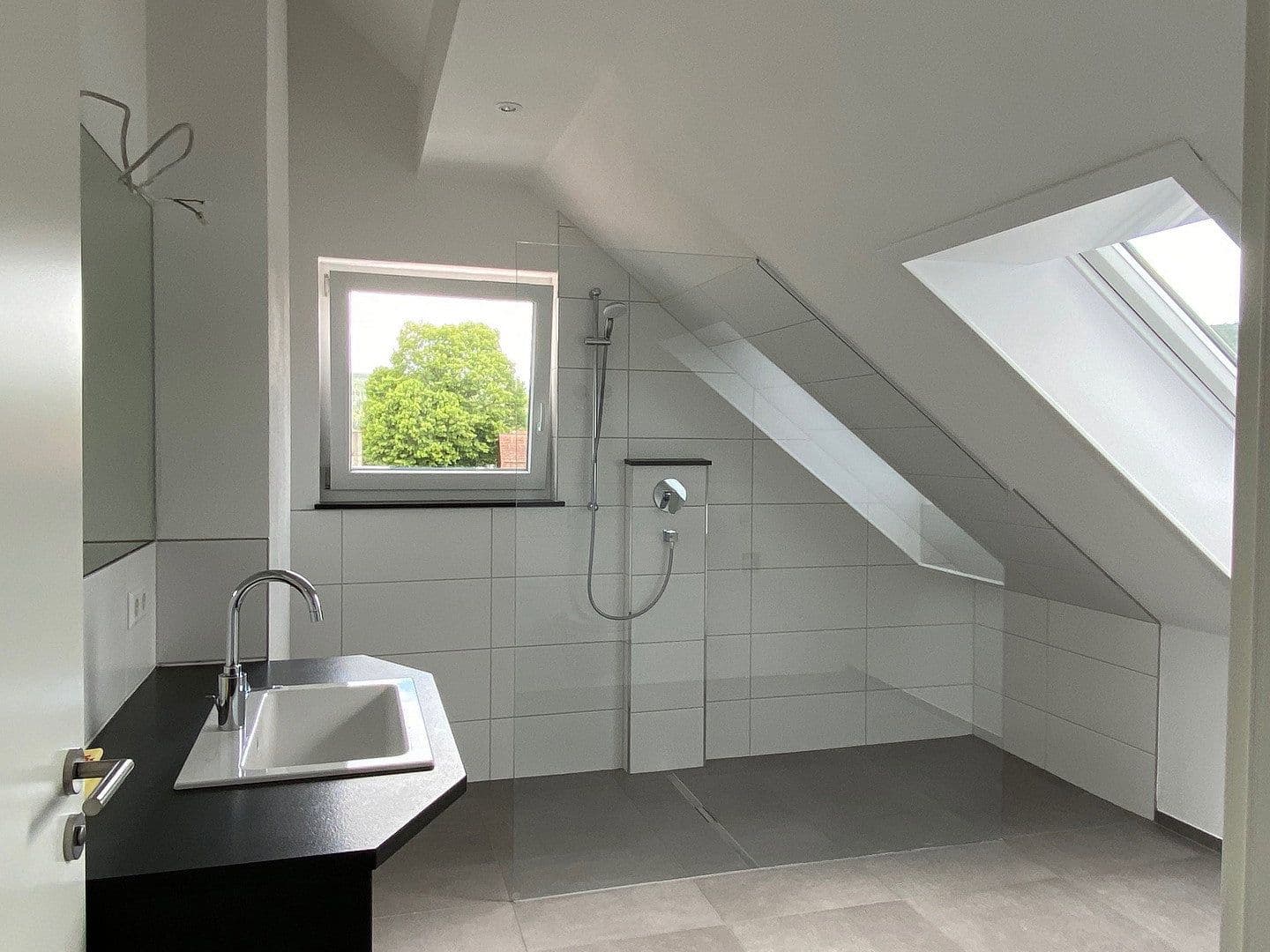 Pronájem bytu 2+1 70 m², Tuttlingen, Bádensko-Württembersko Pronájem bytu 2+1 70 m², Tuttlingen, Bádensko-Württembersko