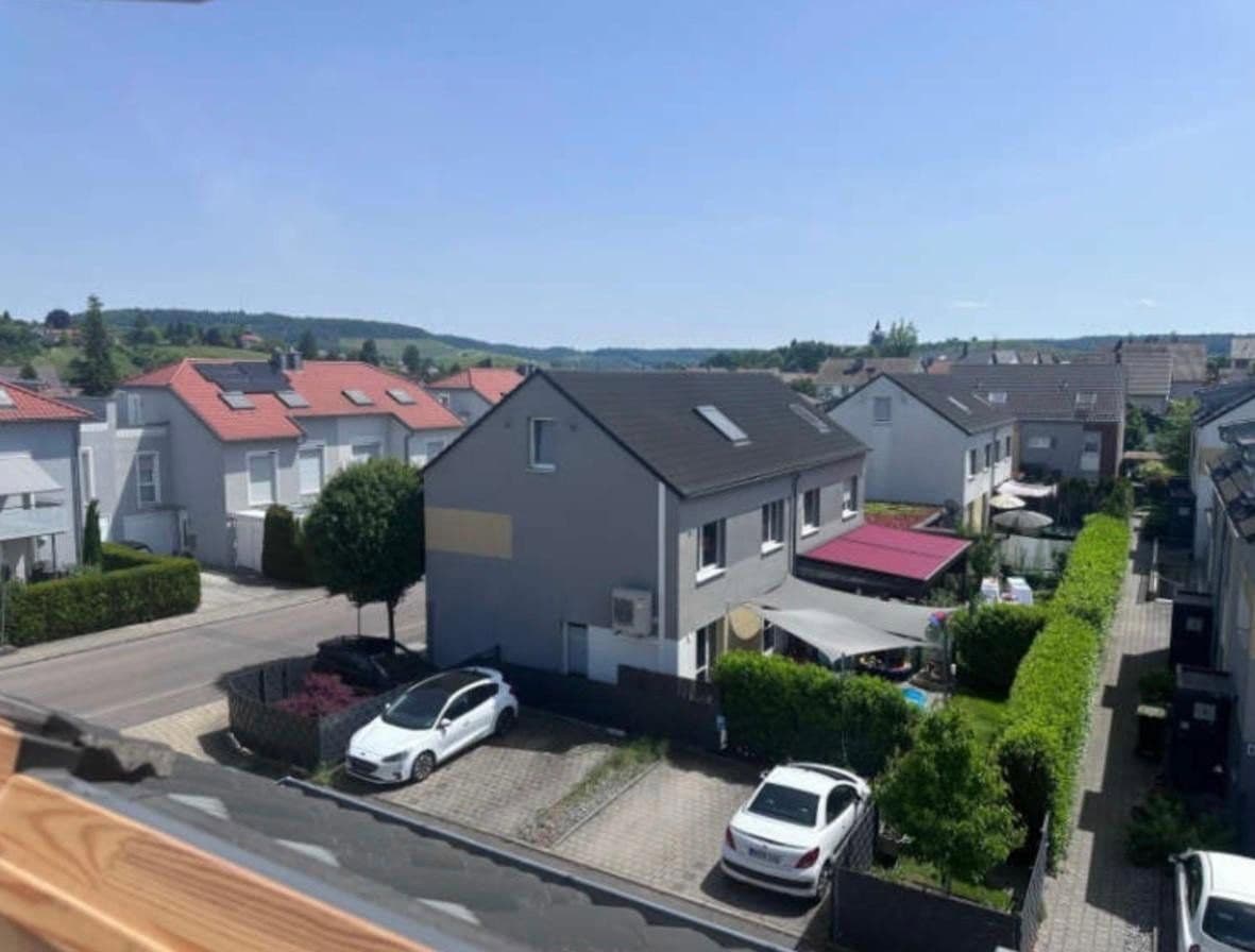 Prodej domu 144 m², pozemek 150 m², Flein, Bádensko-Württembersko Prodej domu 144 m², pozemek 150 m², Flein, Bádensko-Württembersko