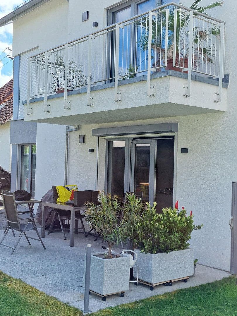 Pronájem bytu 3+1 86 m², Von-Gemmingen-Str. 15, Bad Rappenau, Bádensko-Württembersko Pronájem bytu 3+1 86 m², Von-Gemmingen-Str. 15, Bad Rappenau, Bádensko-Württembersko