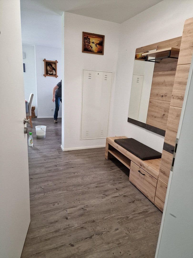 Pronájem bytu 3+1 86 m², Von-Gemmingen-Str. 15, Bad Rappenau, Bádensko-Württembersko Pronájem bytu 3+1 86 m², Von-Gemmingen-Str. 15, Bad Rappenau, Bádensko-Württembersko
