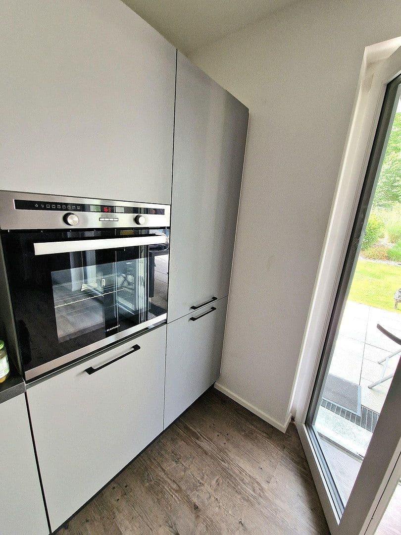 Pronájem bytu 3+1 86 m², Von-Gemmingen-Str. 15, Bad Rappenau, Bádensko-Württembersko Pronájem bytu 3+1 86 m², Von-Gemmingen-Str. 15, Bad Rappenau, Bádensko-Württembersko