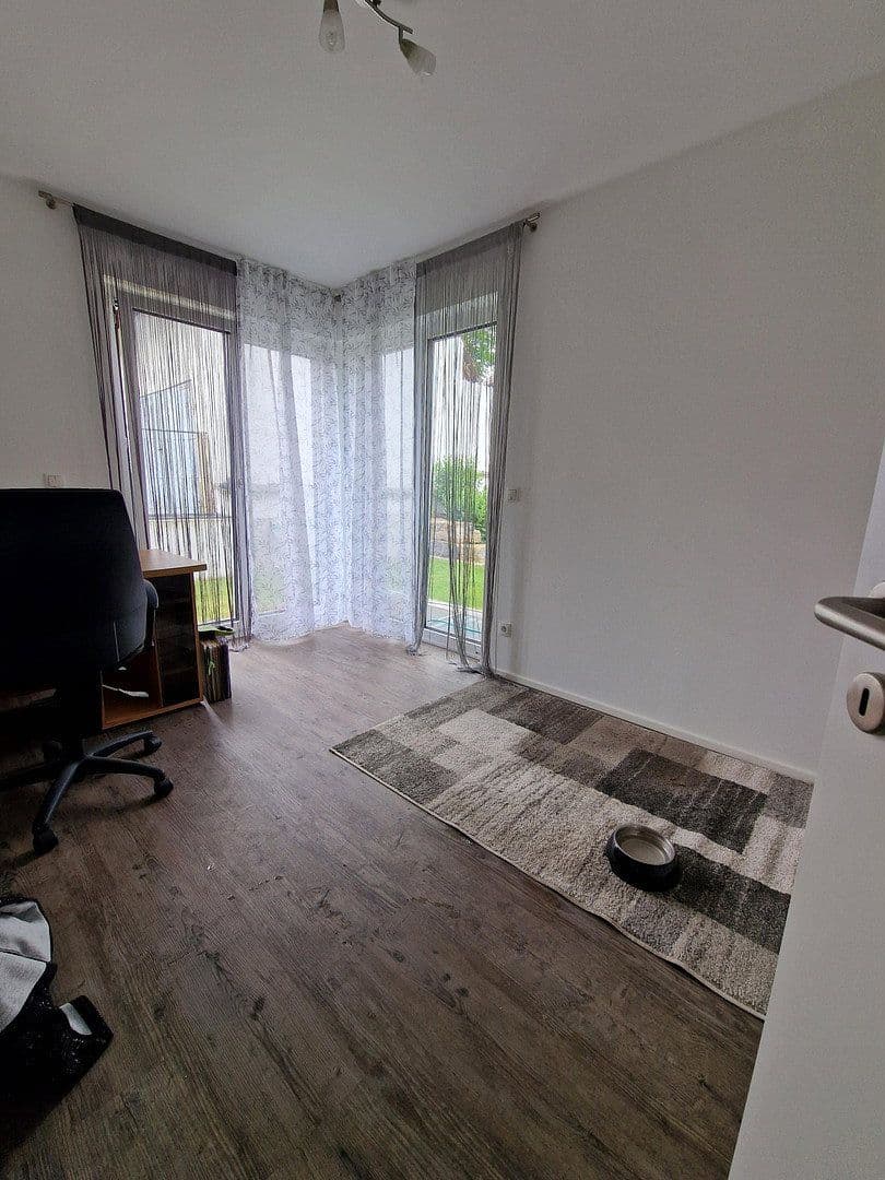 Pronájem bytu 3+1 86 m², Von-Gemmingen-Str. 15, Bad Rappenau, Bádensko-Württembersko Pronájem bytu 3+1 86 m², Von-Gemmingen-Str. 15, Bad Rappenau, Bádensko-Württembersko