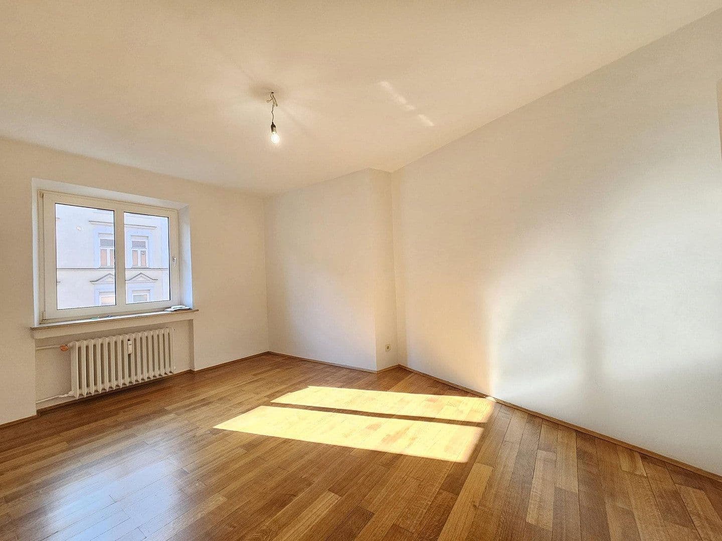 Pronájem bytu 2+1 70 m², Franziskaner Straße 3, München, Bavorsko Pronájem bytu 2+1 70 m², Franziskaner Straße 3, München, Bavorsko