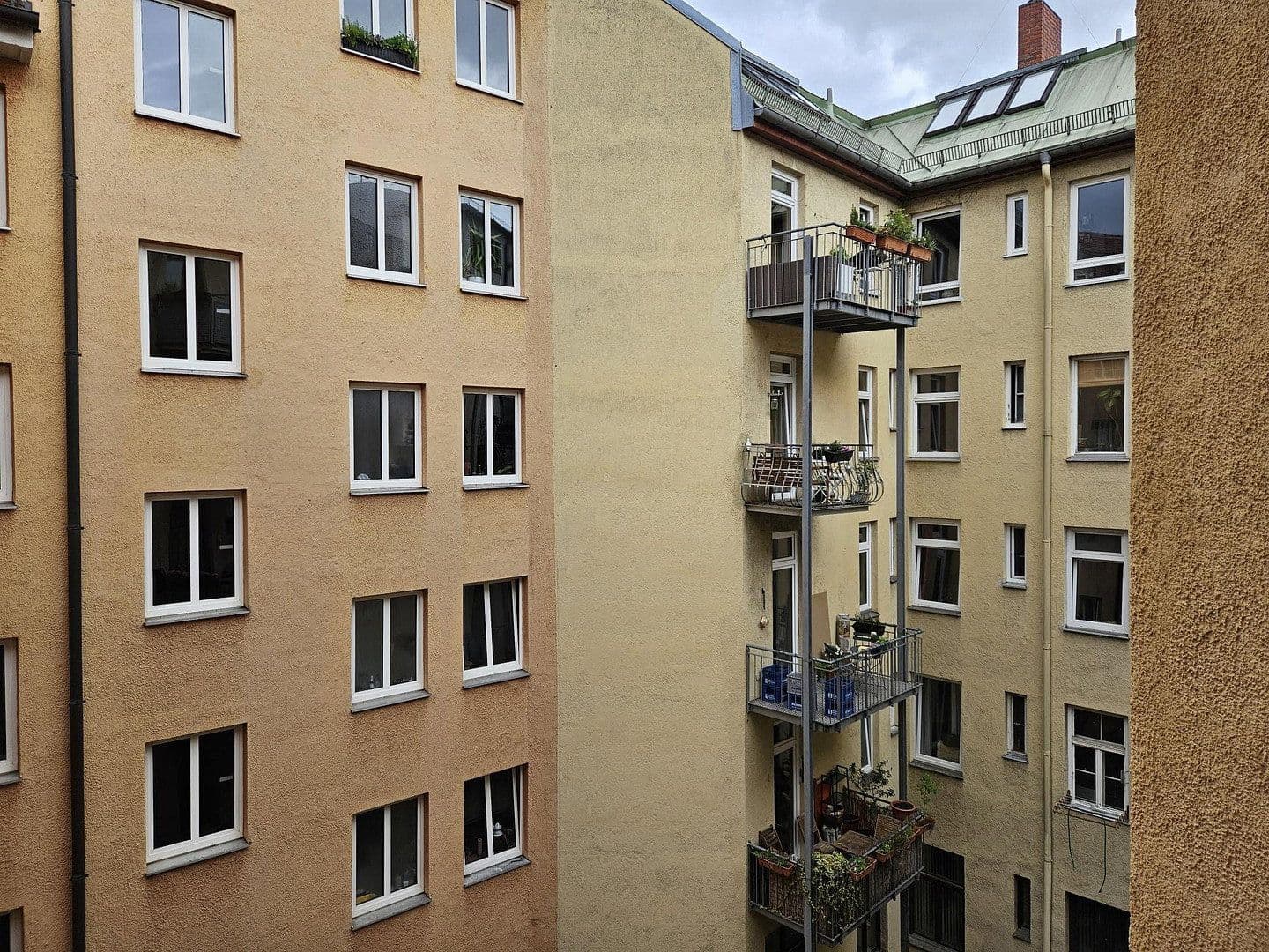 Pronájem bytu 2+1 70 m², Franziskaner Straße 3, München, Bavorsko Pronájem bytu 2+1 70 m², Franziskaner Straße 3, München, Bavorsko