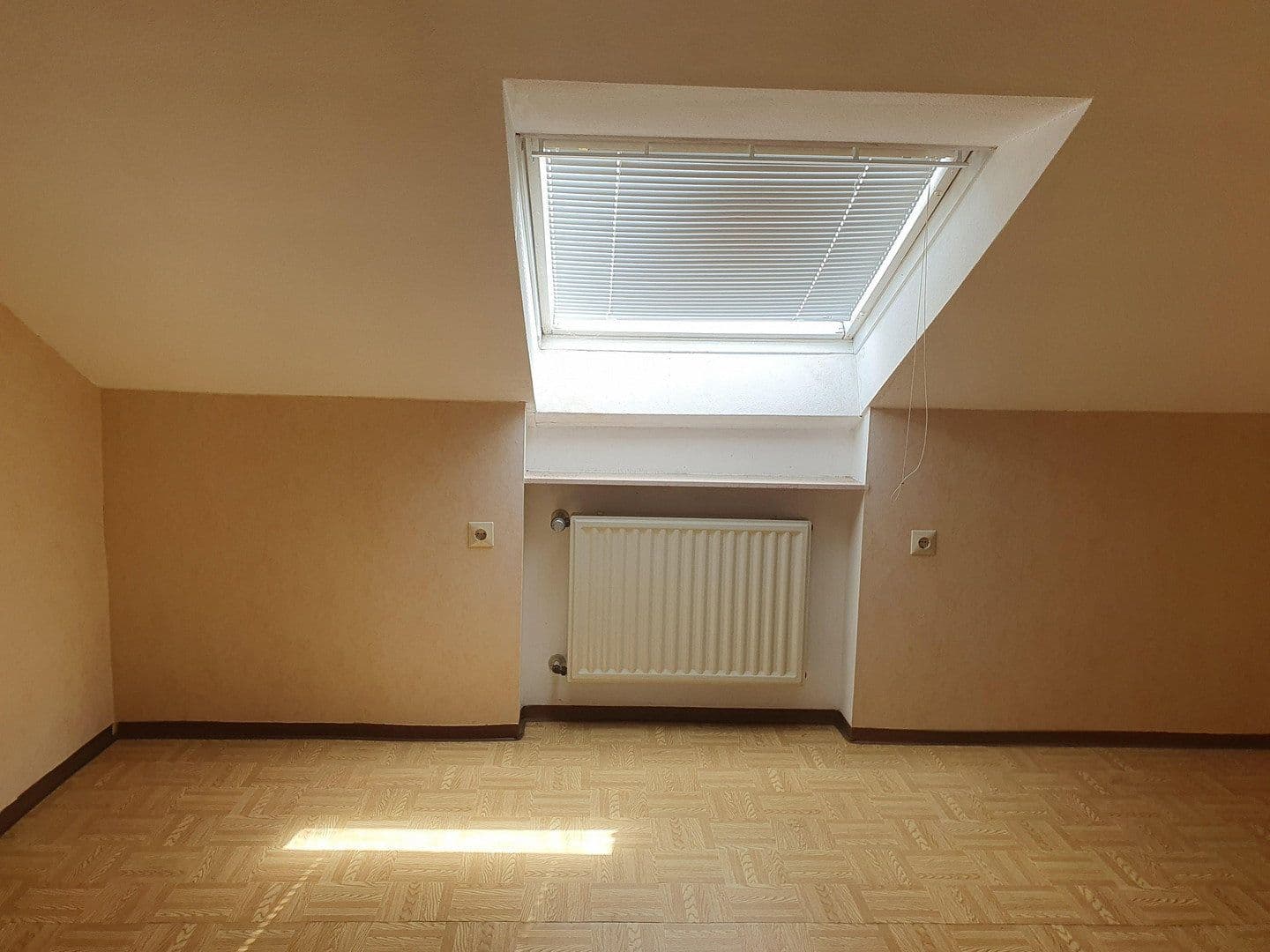 Prodej domu 216 m², pozemek 676 m², Landgraben 34, Bad Wimpfen, Bádensko-Württembersko Prodej domu 216 m², pozemek 676 m², Landgraben 34, Bad Wimpfen, Bádensko-Württembersko