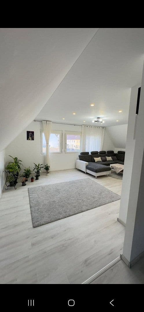 Pronájem bytu 4+1 90 m², Nürnberg, Bavorsko Pronájem bytu 4+1 90 m², Nürnberg, Bavorsko