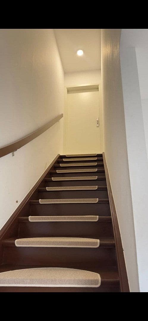 Pronájem bytu 4+1 90 m², Nürnberg, Bavorsko Pronájem bytu 4+1 90 m², Nürnberg, Bavorsko