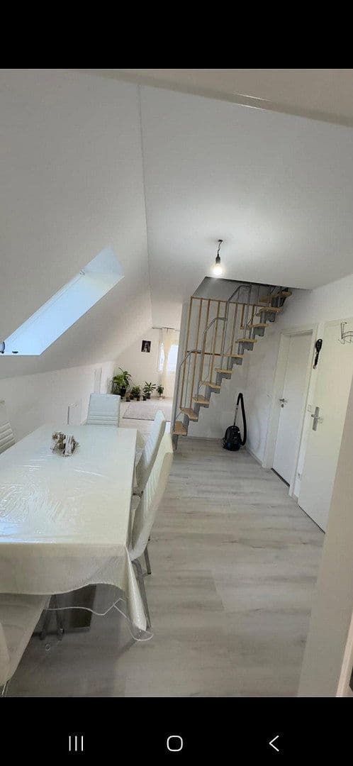 Pronájem bytu 4+1 90 m², Nürnberg, Bavorsko Pronájem bytu 4+1 90 m², Nürnberg, Bavorsko